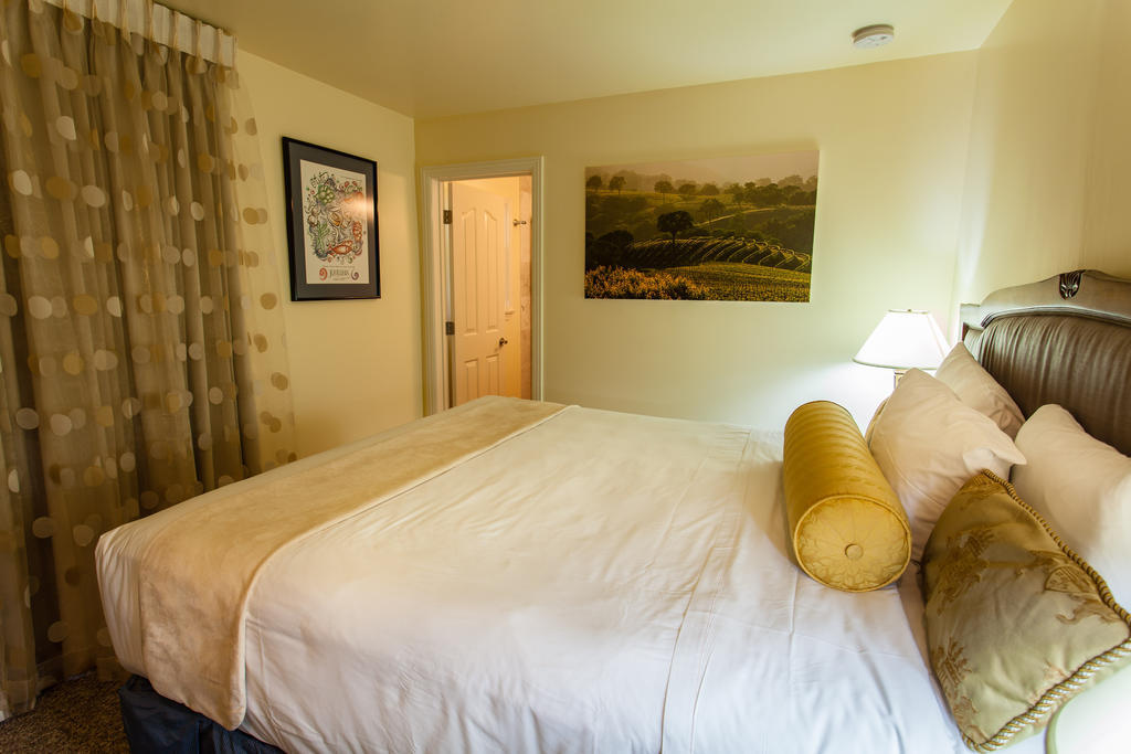 The Vendange Carmel Inn & Suites Kamer foto