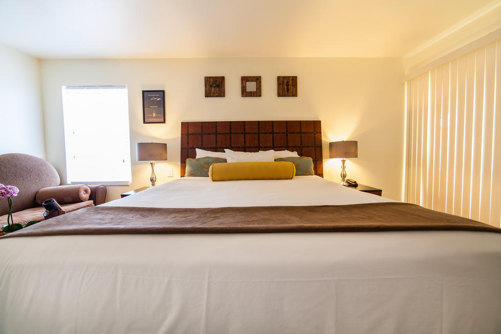 The Vendange Carmel Inn & Suites Kamer foto
