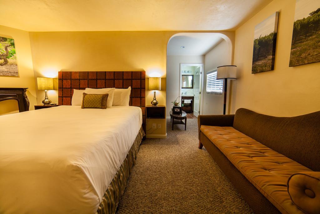 The Vendange Carmel Inn & Suites Kamer foto